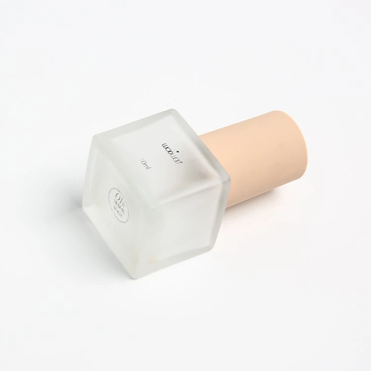 liquid foundation travel container